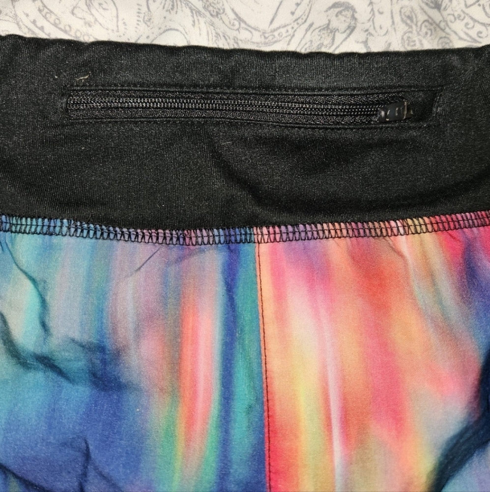 Nike multicolor shorts size small - Picture 7 of 8
